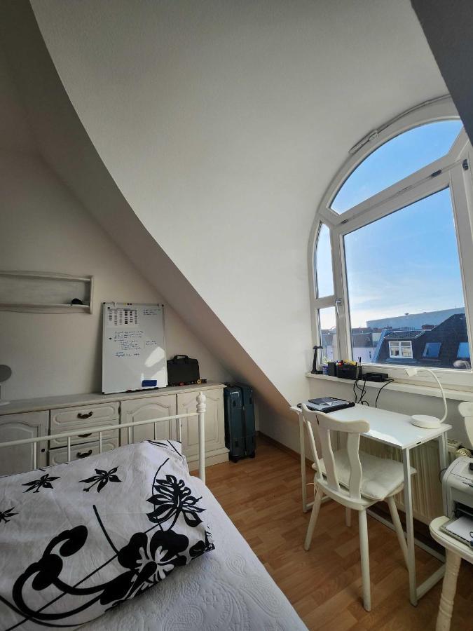 One Private Room Available In A Two Room Apartment In Tegel, Berlin Kültér fotó